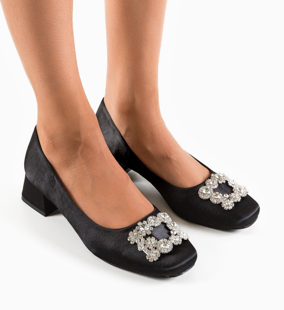 Pantofi Collins Negri - Eleganță și Stil