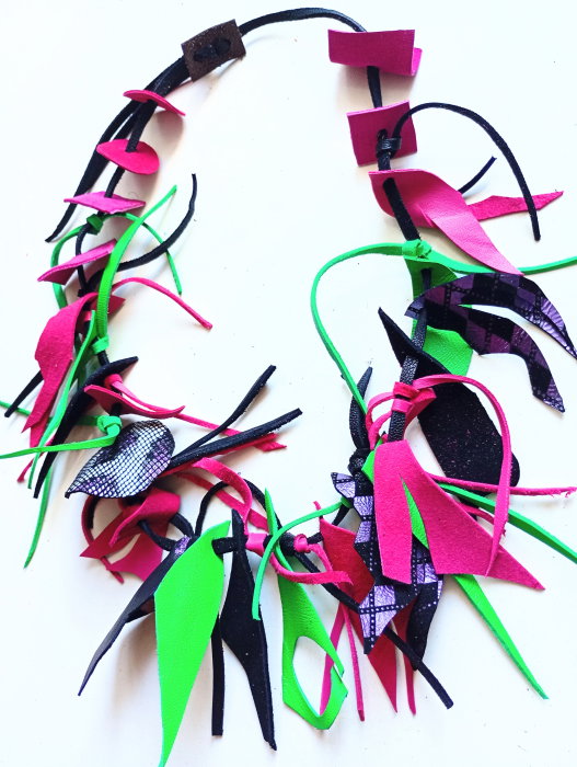 Colier Handmade Piele Naturală Asimetric Shopika