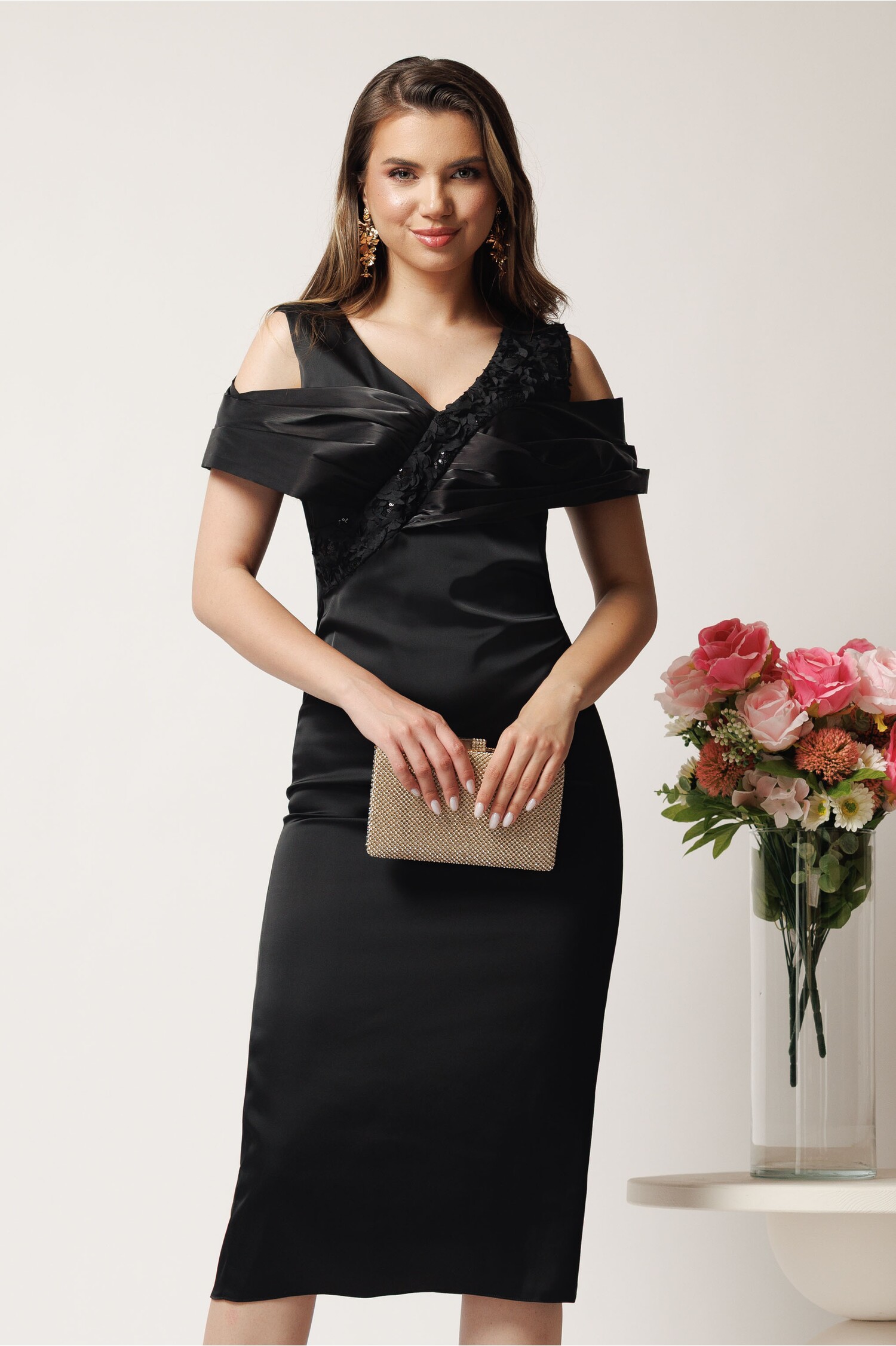 Rochie Satin Neagra cu Paiete Leonard Collection