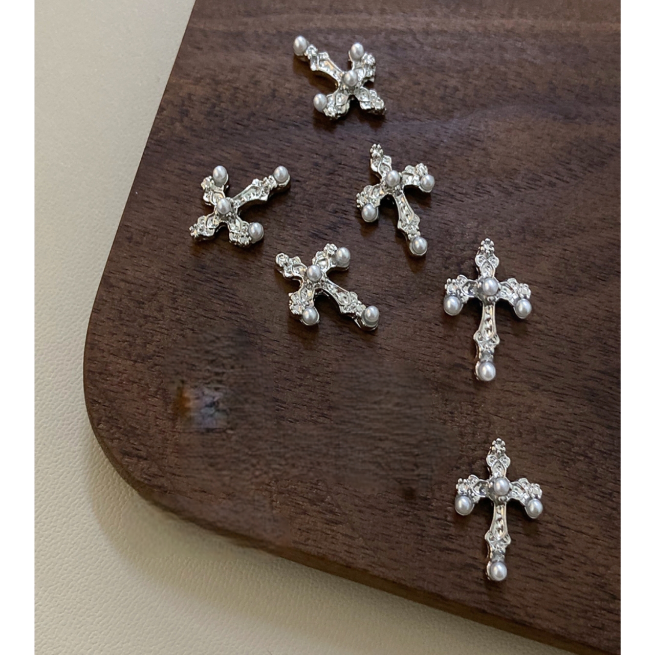 Ornament Unghii 3D Marquise Argintiu – Stil și Eleganță