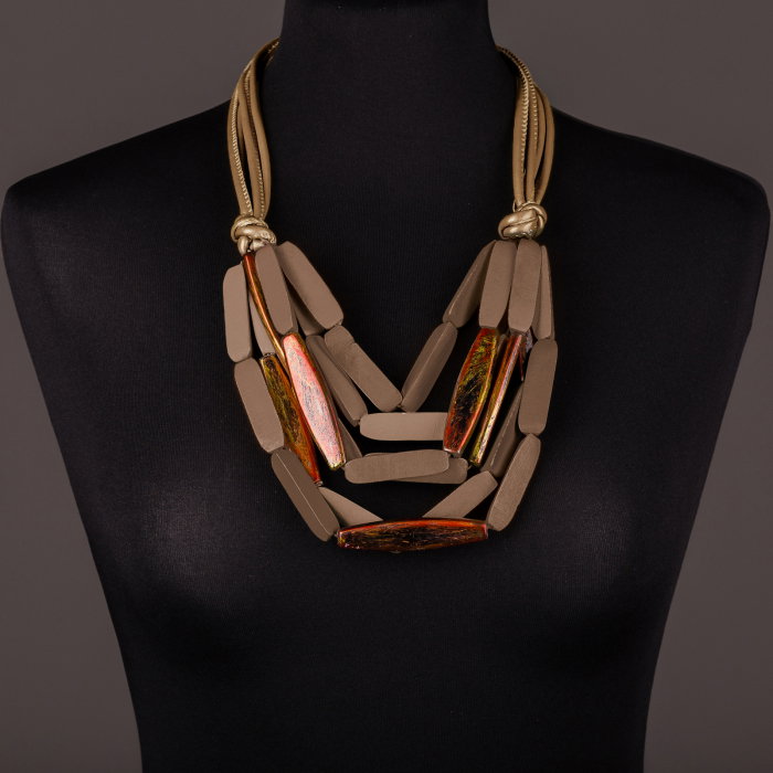 Colier Bicolor Lemne Camel Mat | Shopika