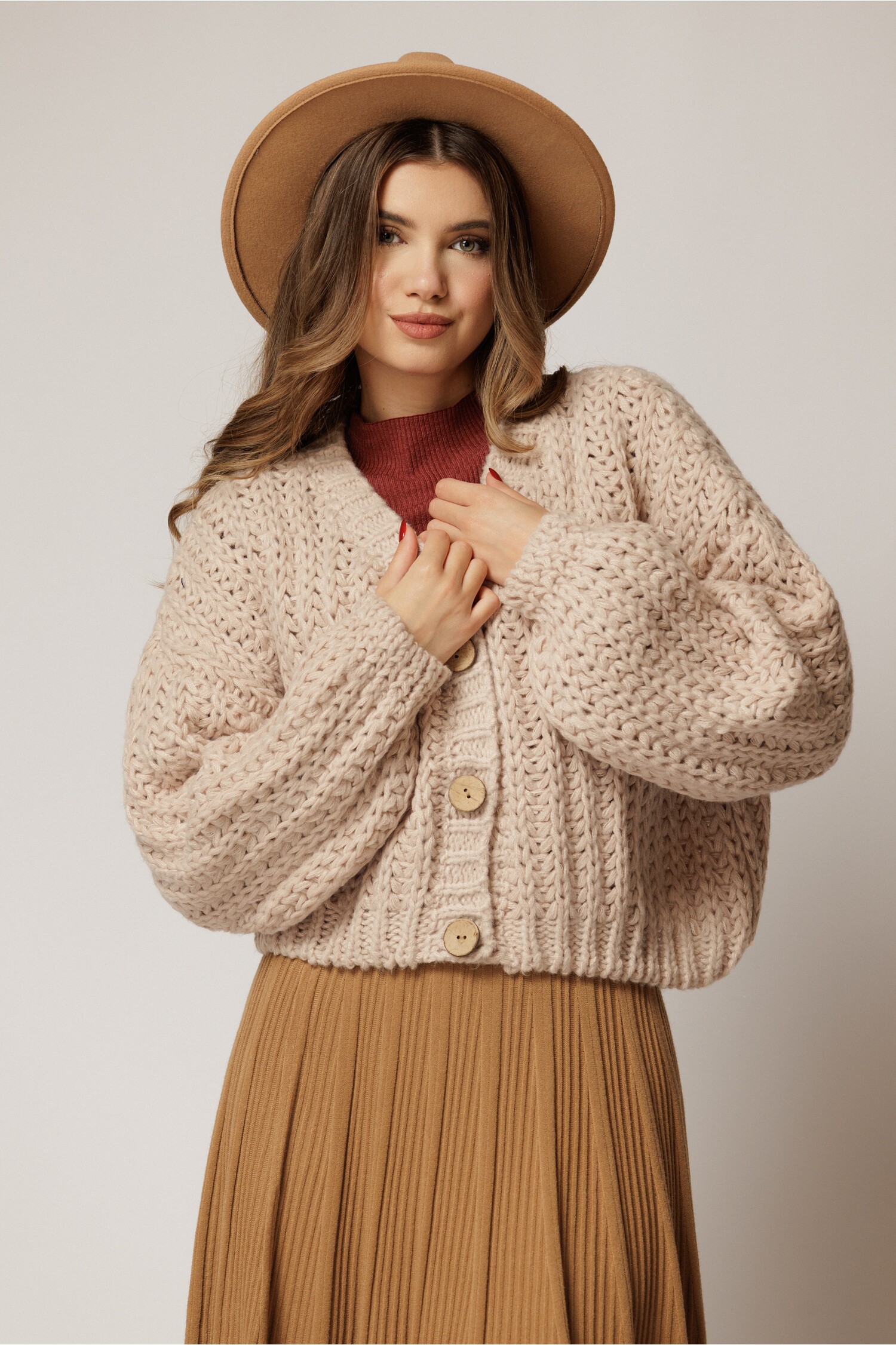 Pulover Crem Tricotat Lejer | Confort & Stil Modern