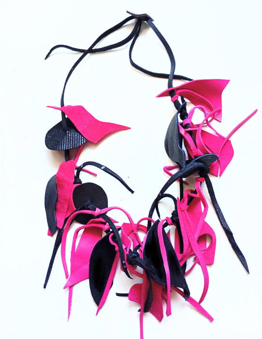 Colier Handmade Piele Shopika | Design Asimetric