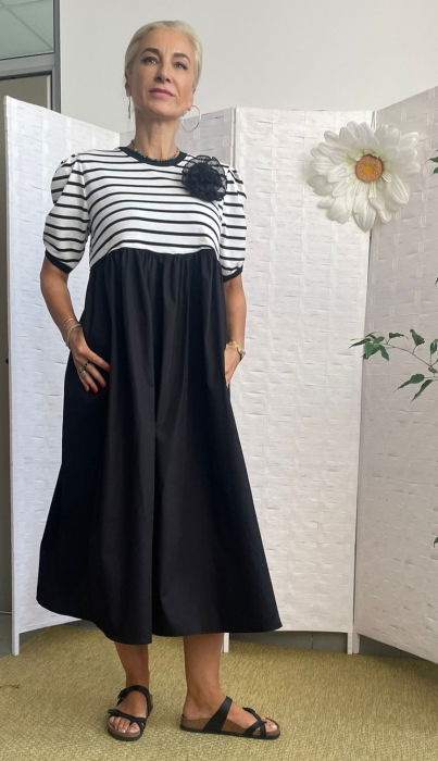 Rochie neagră Shopika | Design elegant cu broșă