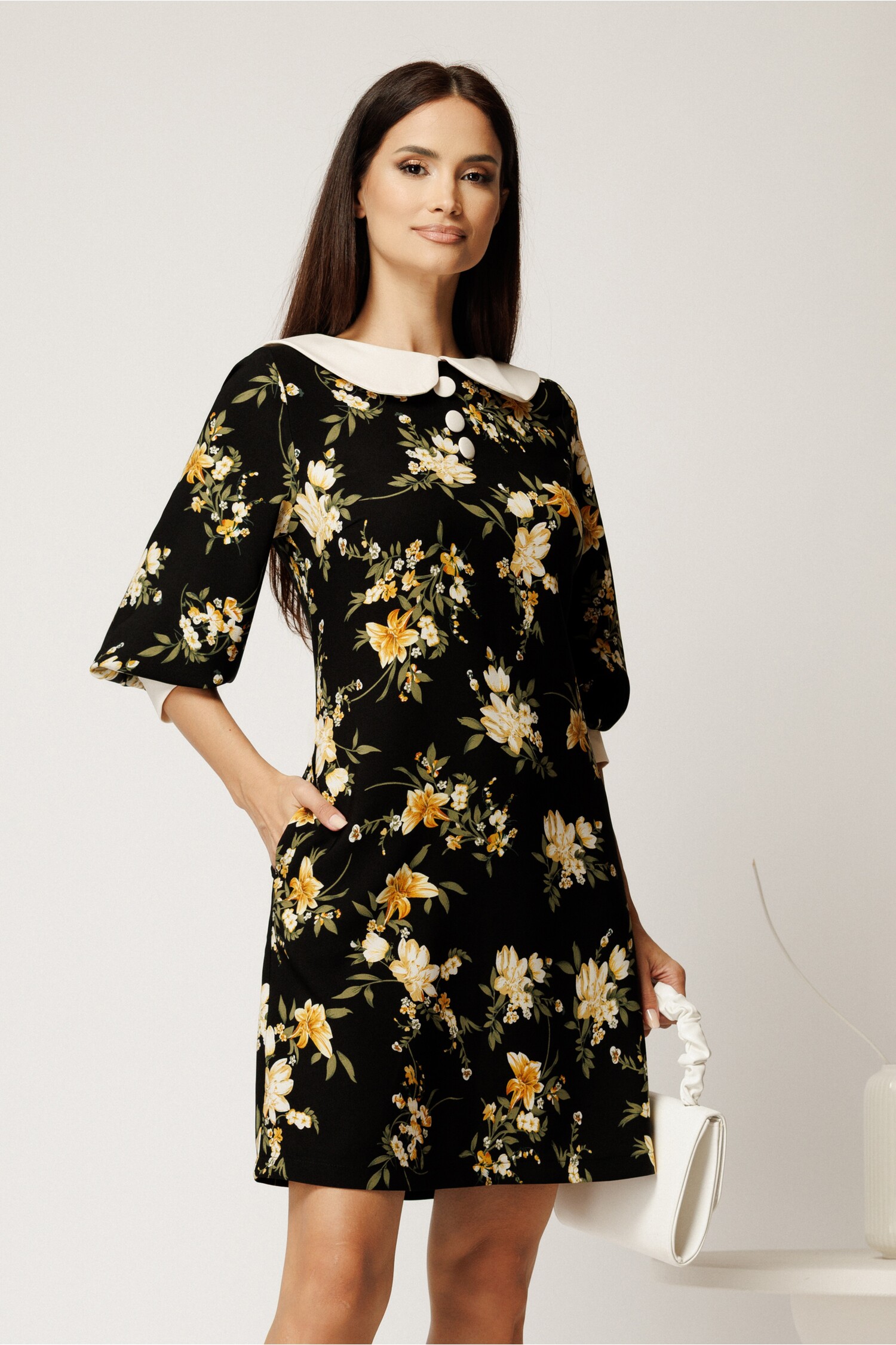 Rochie Neagră Stofă cu Flori Galbene