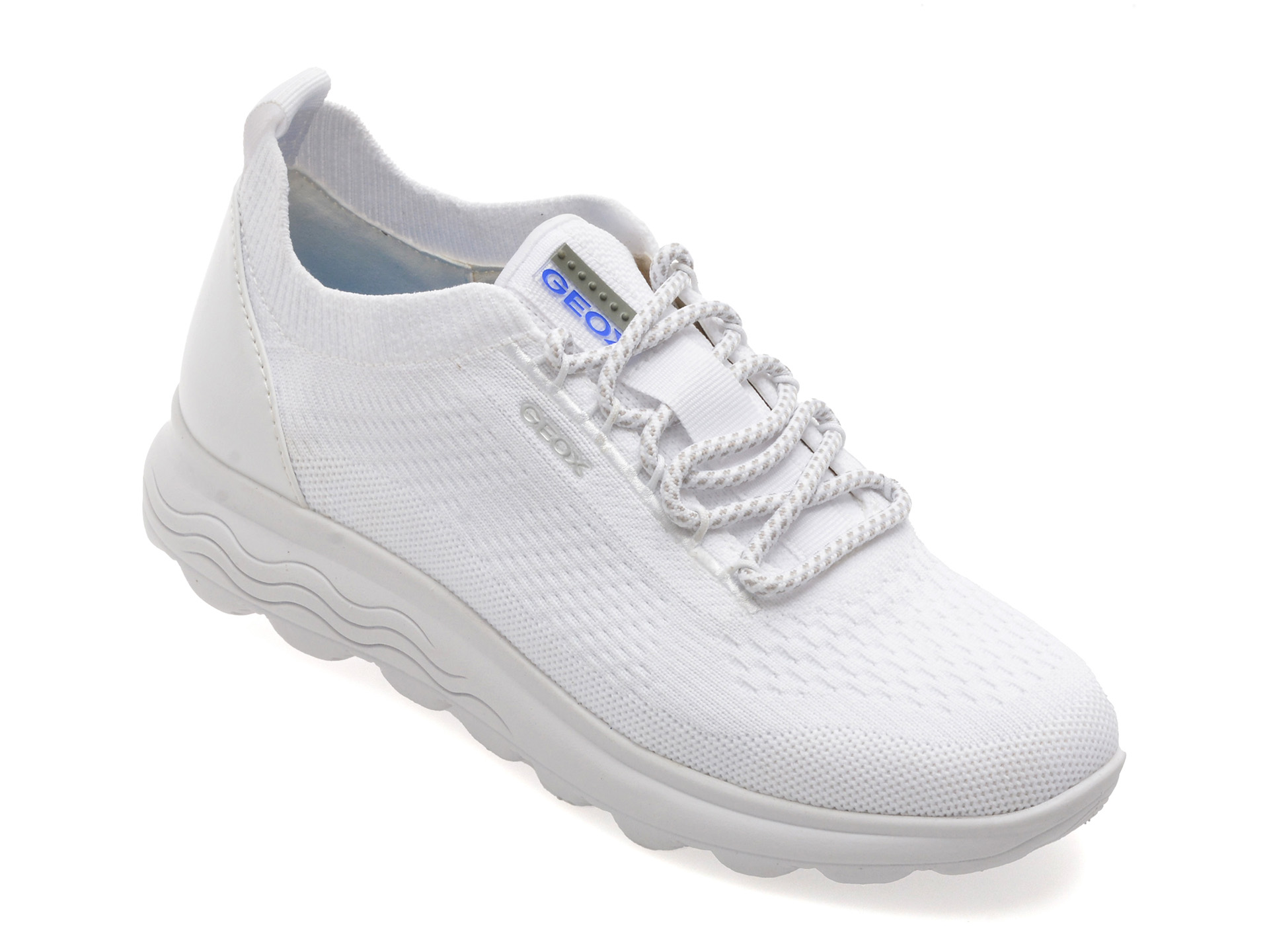 Pantofi Geox D15NUA albi - Confort respirabil