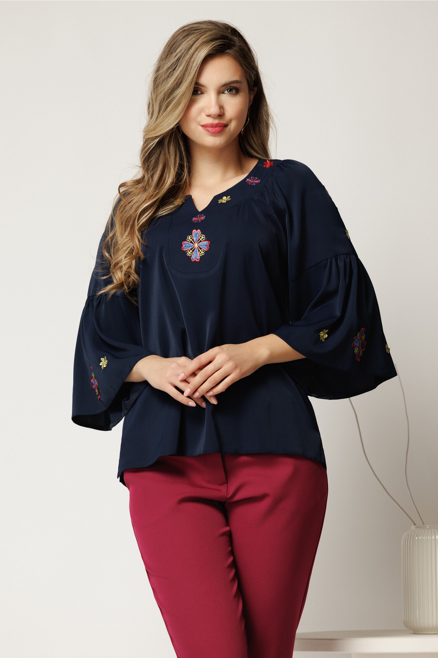 Bluza Viscoza Bleumarin Broderie | Eleganta Traditionala
