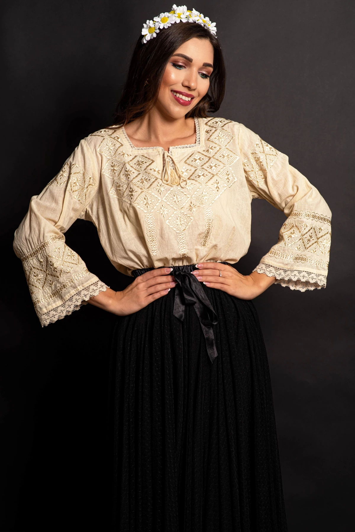 Ie Bucovineana Ana-Maria - Tradiție și Eleganță