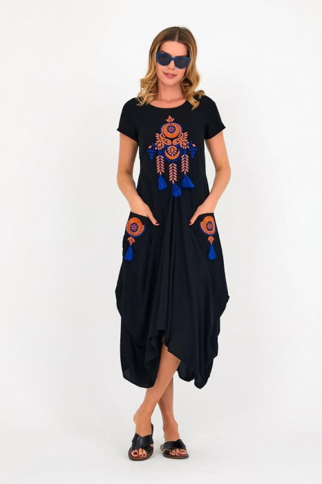 Rochie Neagră Vâscoză cu Broderie Portocalie | Vale Woman