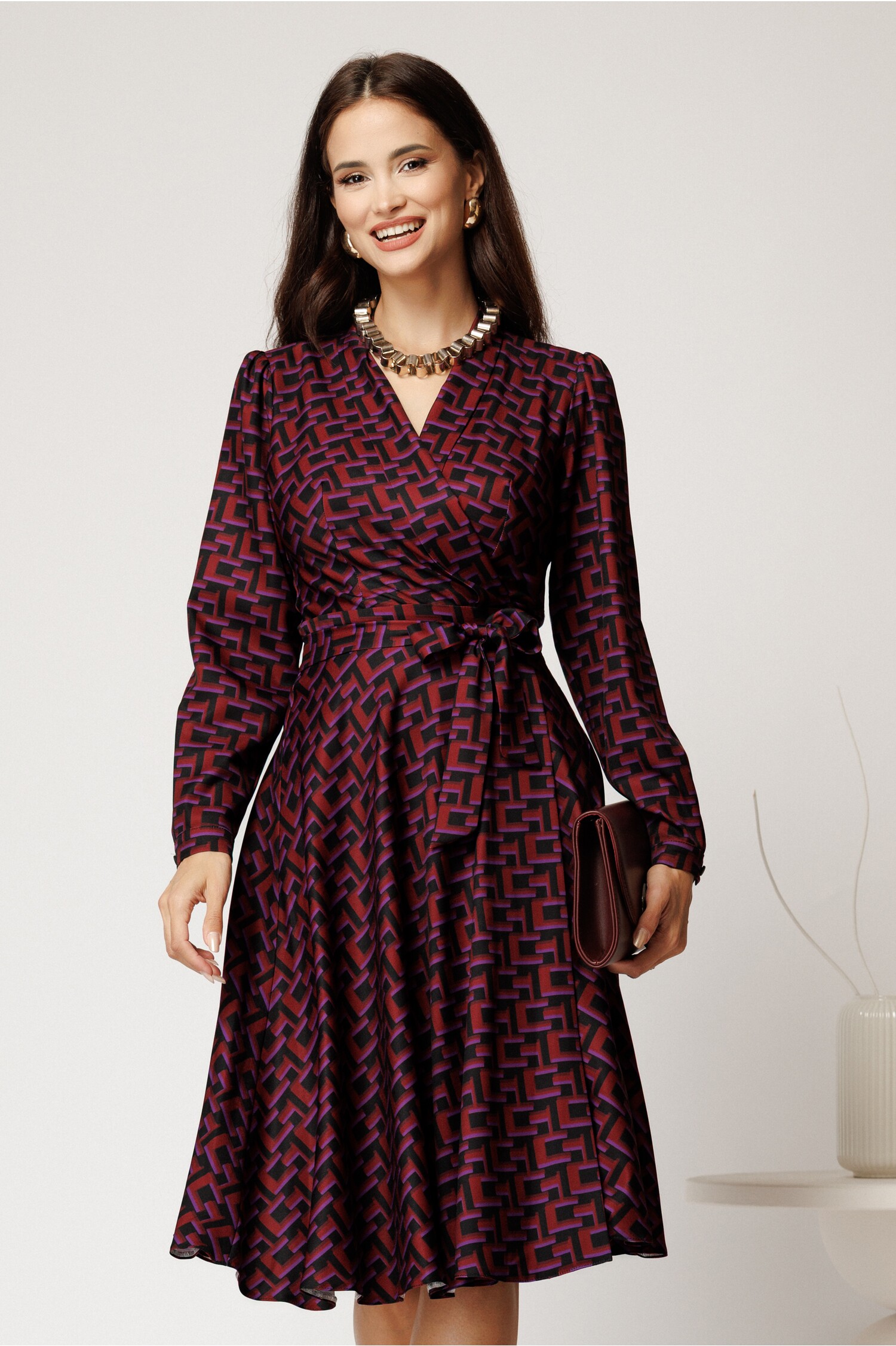 Rochie Midi Bordo cu Imprimeuri - Eleganță și Stil