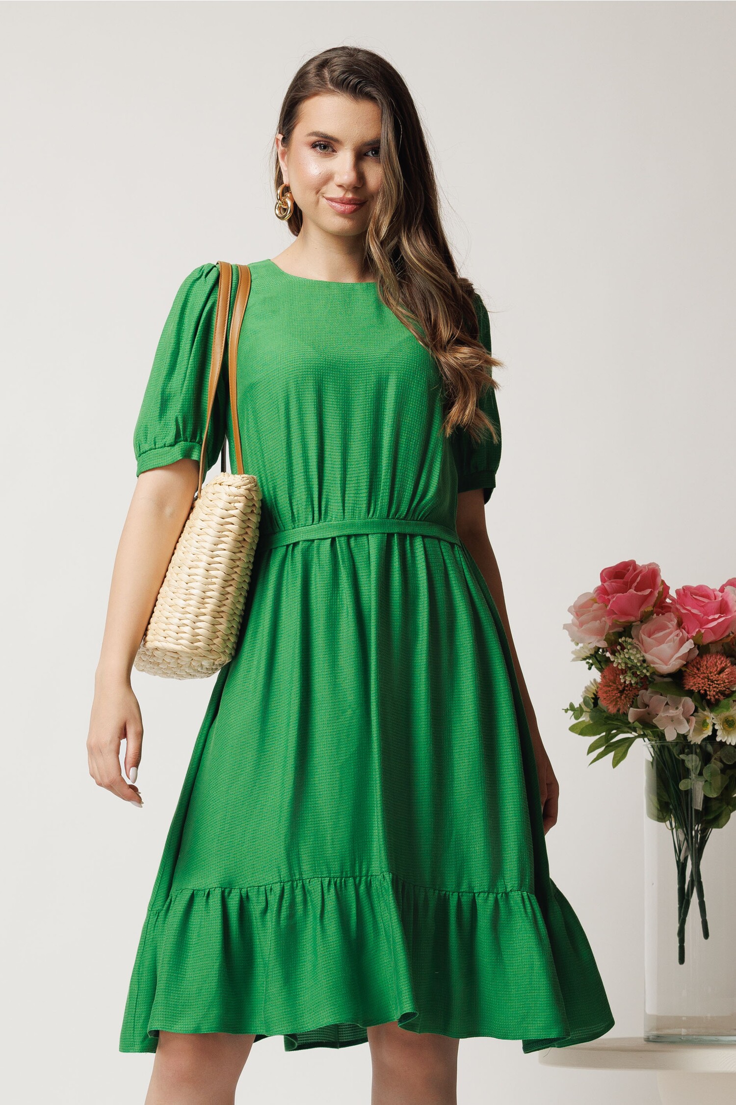 Rochie Moze Verde Viscosă cu Volan - Eleganță Midi