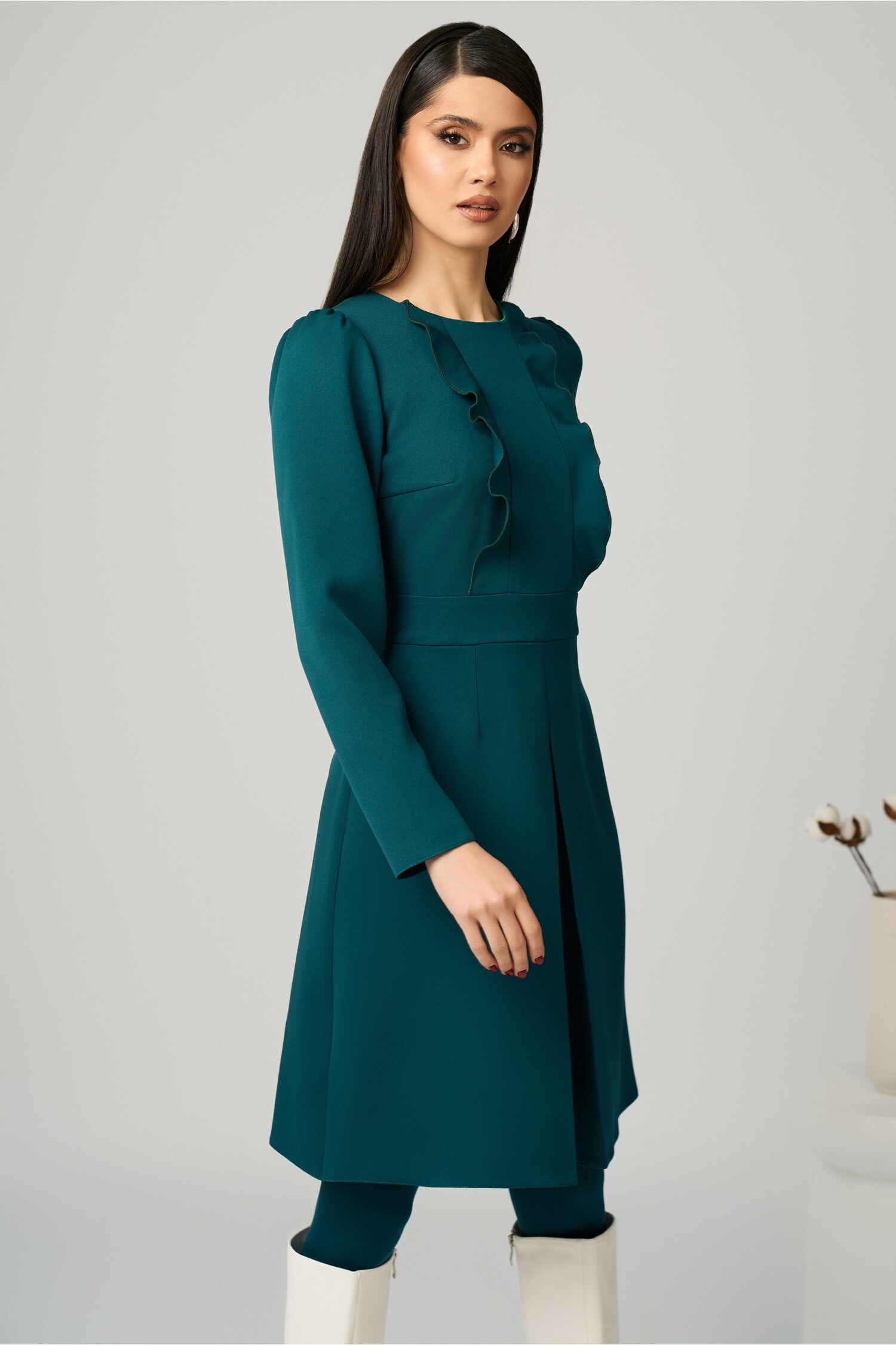 Rochie Office Verde Eleganta cu Volane