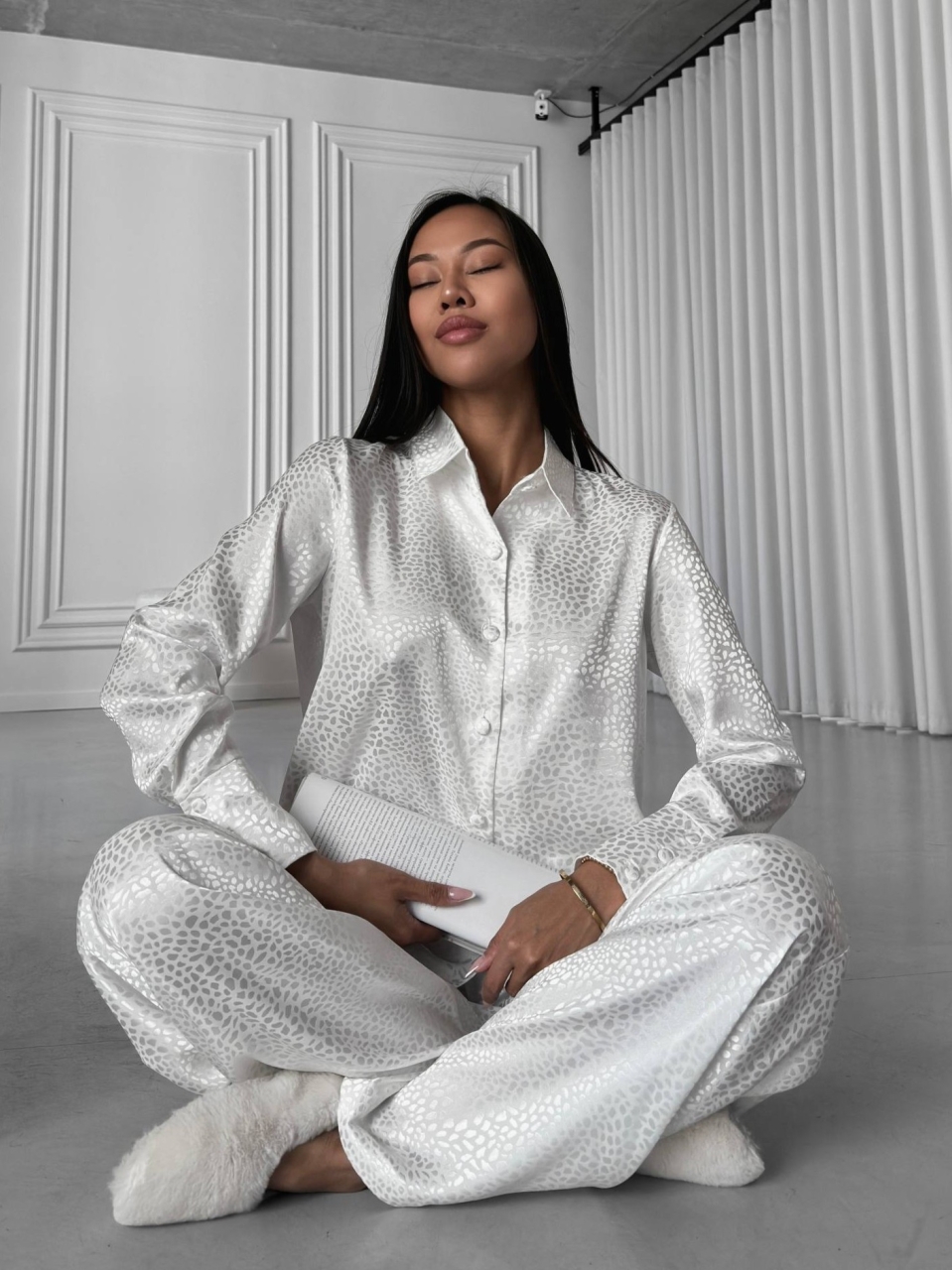 Pijama Dama 2 Piese Delis Alb Cu Nasturi - imagine 3