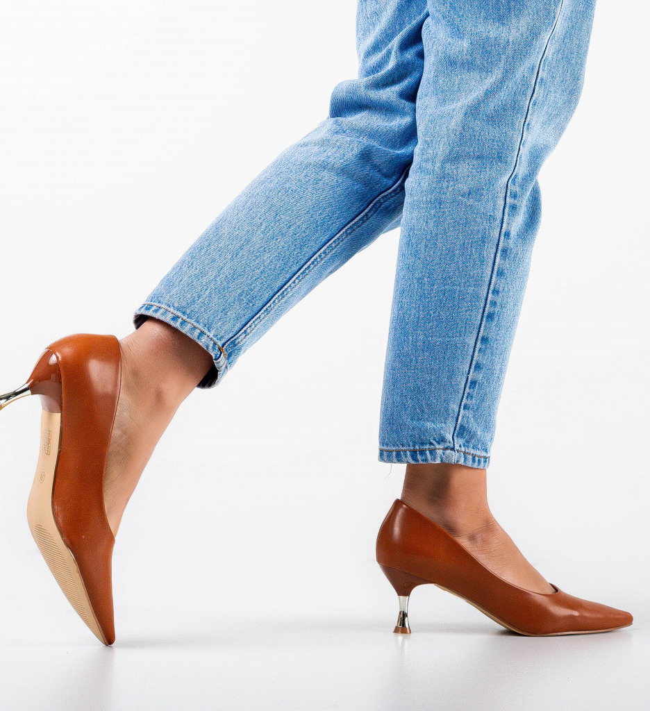 Pantofi Camel cu Toc Elegant - Stil și Confort - imagine 2