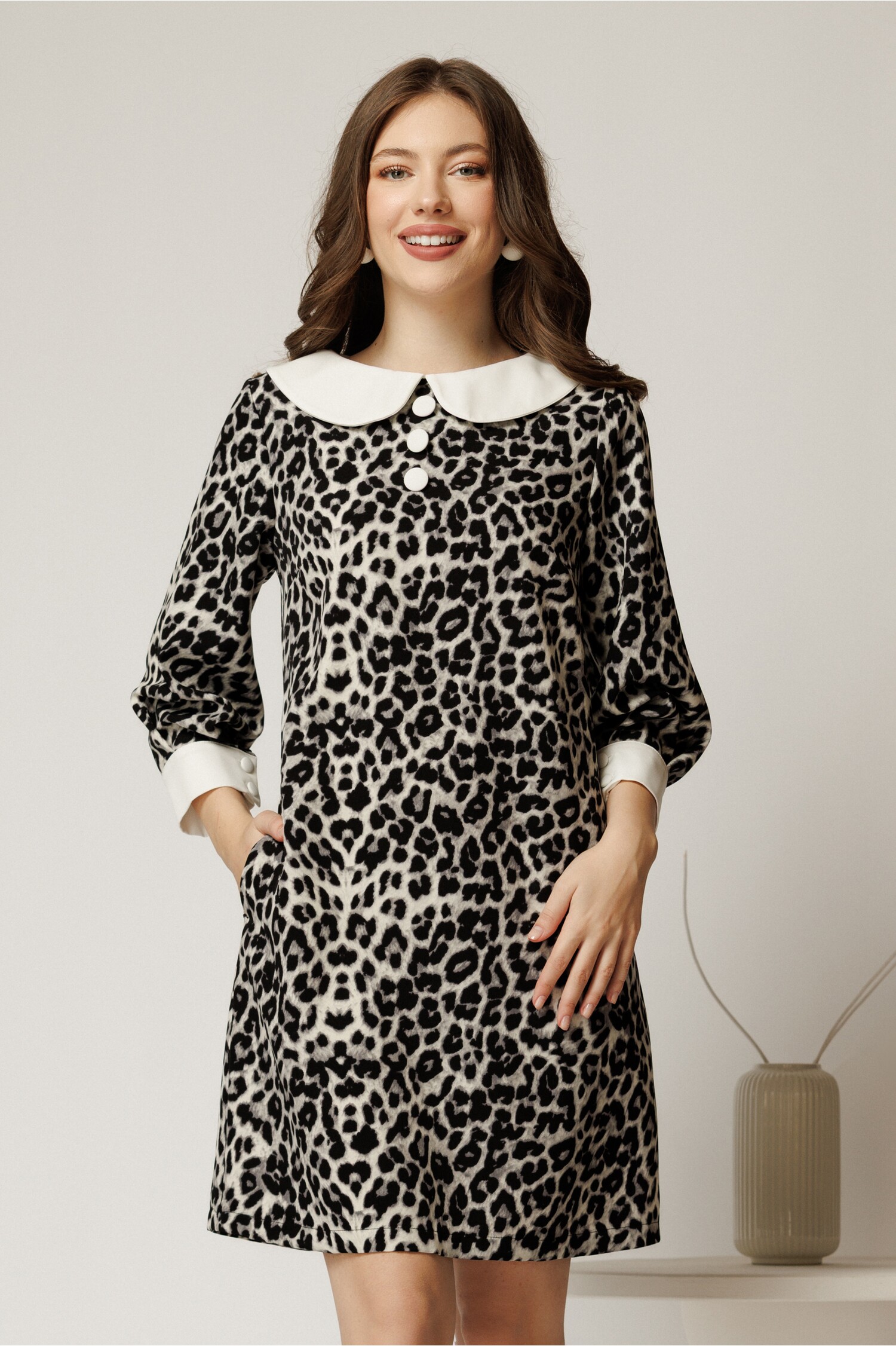Rochie Gri Animal Print Stofă cu Guler Alb