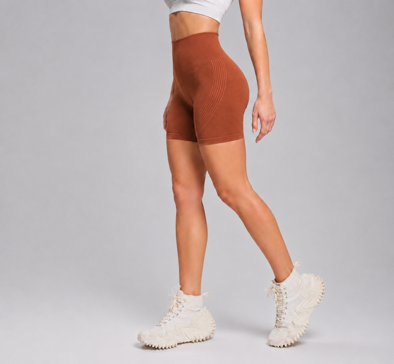 Pantaloni Scurti Sport Seamless Push-Up Marquise, maro