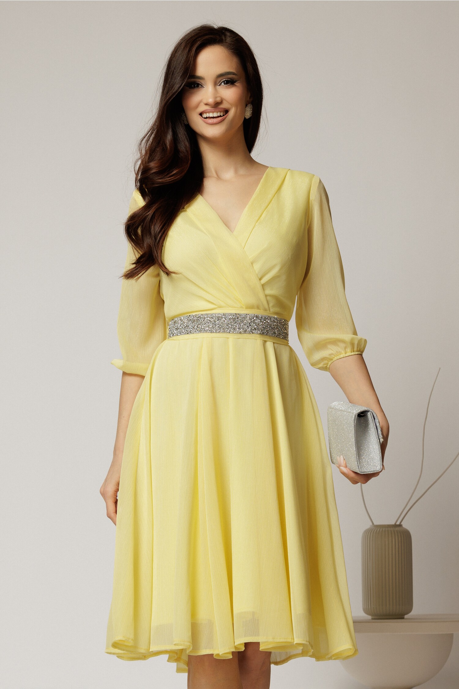Rochie Galbena Ocazie Dy Fashion cu Fir Stralucitor