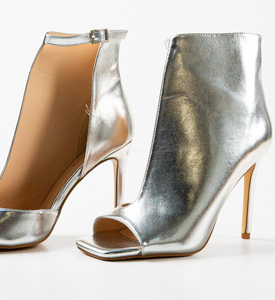 Botine Abigail Argintii - Eleganță și Stil - imagine 4