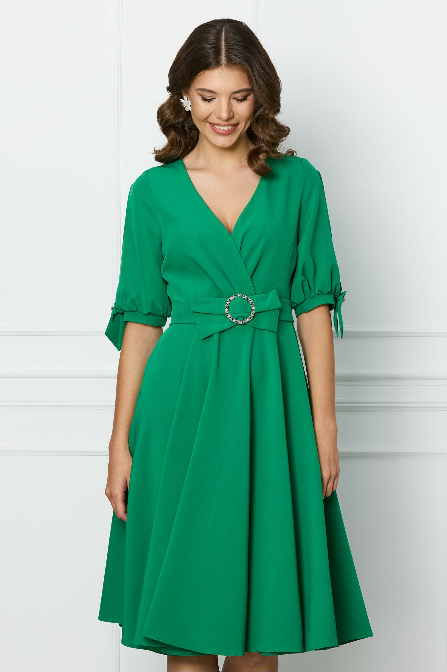 Rochie Verde Eleganta cu Clos si Catarama