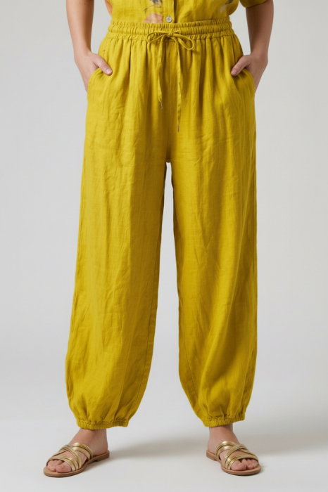 Pantaloni de vara, din in, croi balon, cu elastic la glezna, siret in talie, galbeni