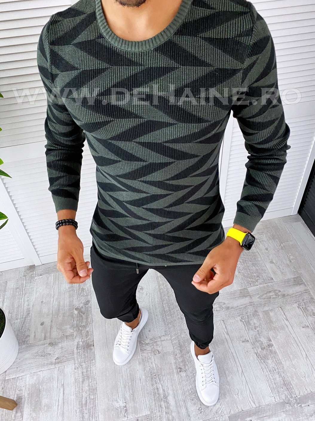 Pulover Barbati Kaki Slim Fit - Stil Elegant