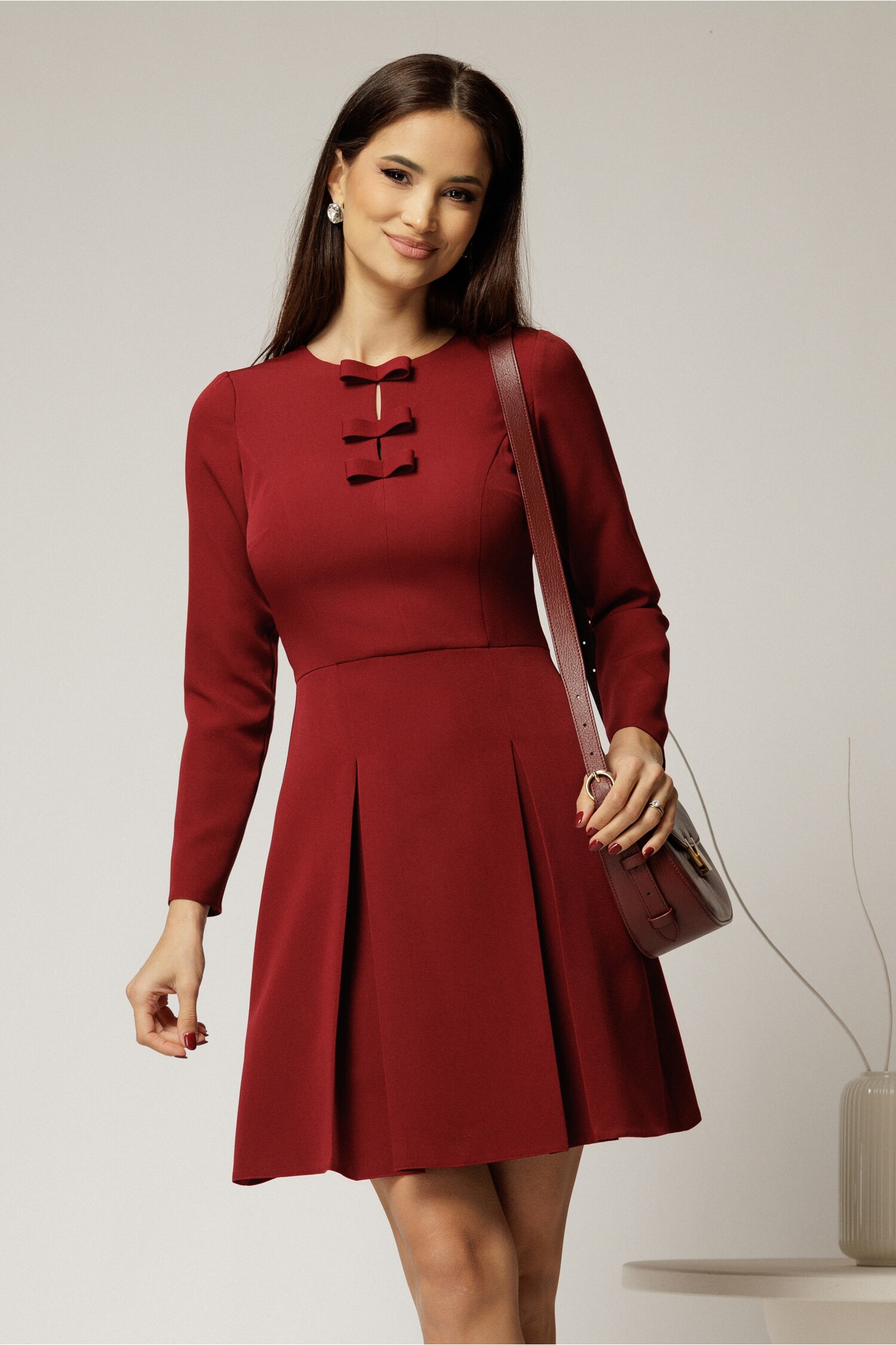 Rochie Eleganta Bordo cu Funde si Pliuri