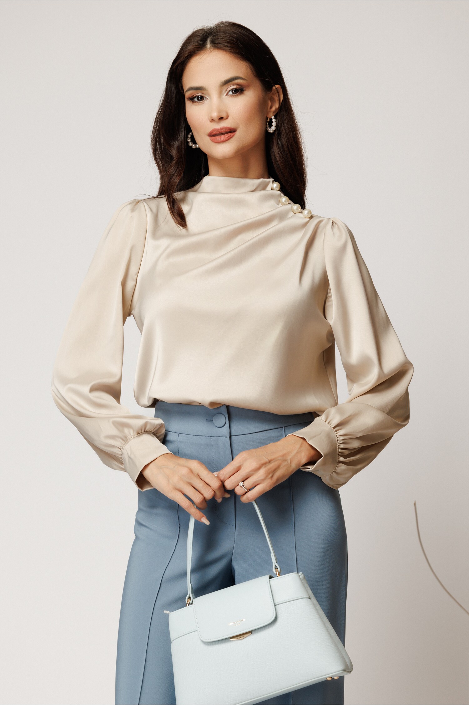 Bluza Satin Eleganta cu Perle si Pliuri