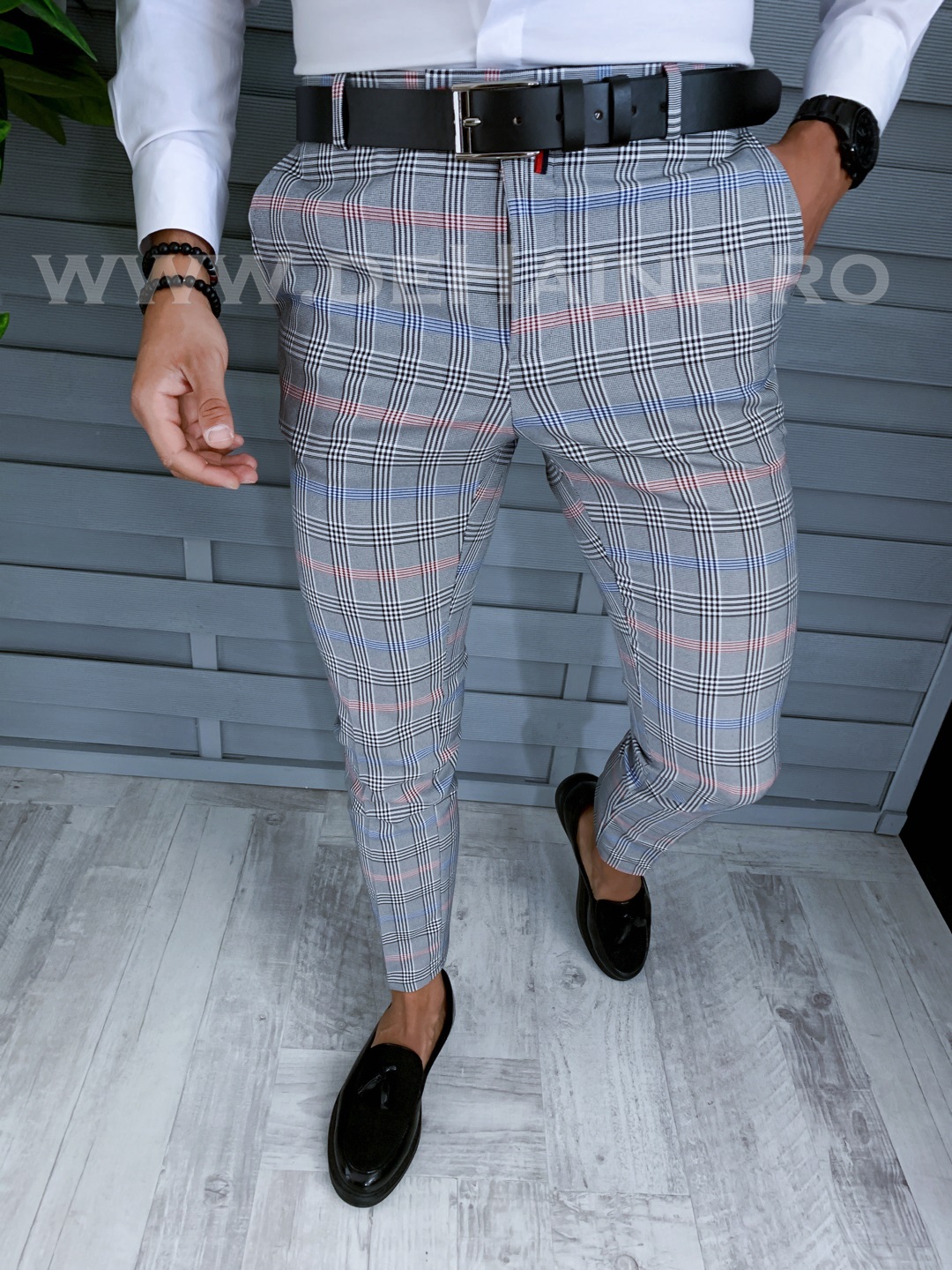 Pantaloni Barbati Eleganti Gri în Carouri Regular Fit