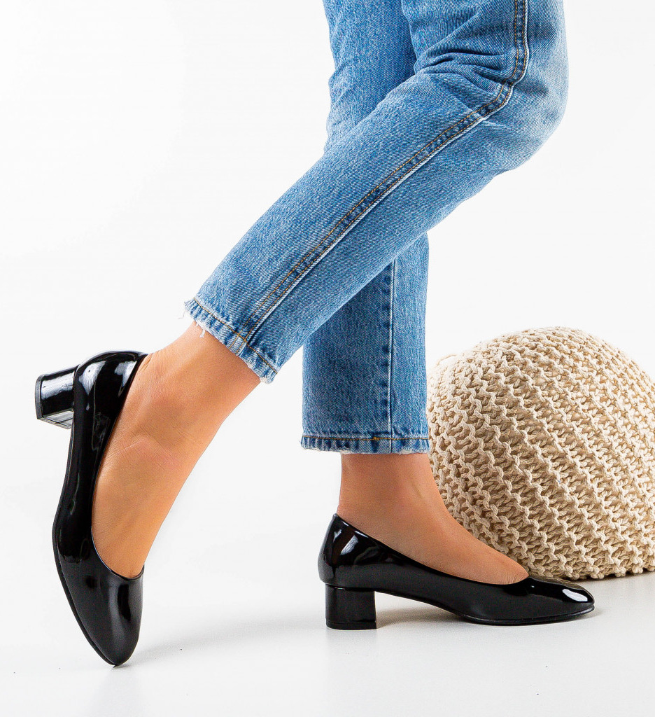 Pantofi Lucane Negri Eleganți - Stil și Confort - imagine 3