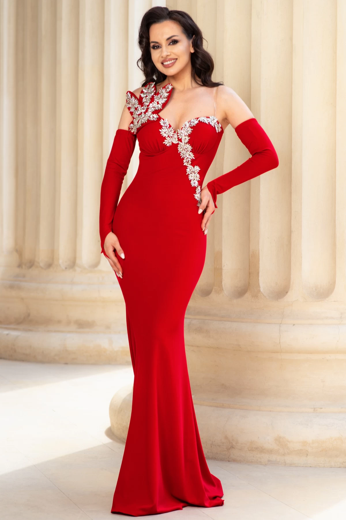 Rochie de seara eleganta rosie Lorenza cu aplicatii pretioase argintii