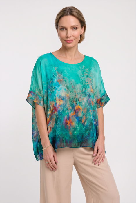 Bluza vaporoasa tip poncho din matase, croi oversized cu print pictural multicolora pe fond turcoaz