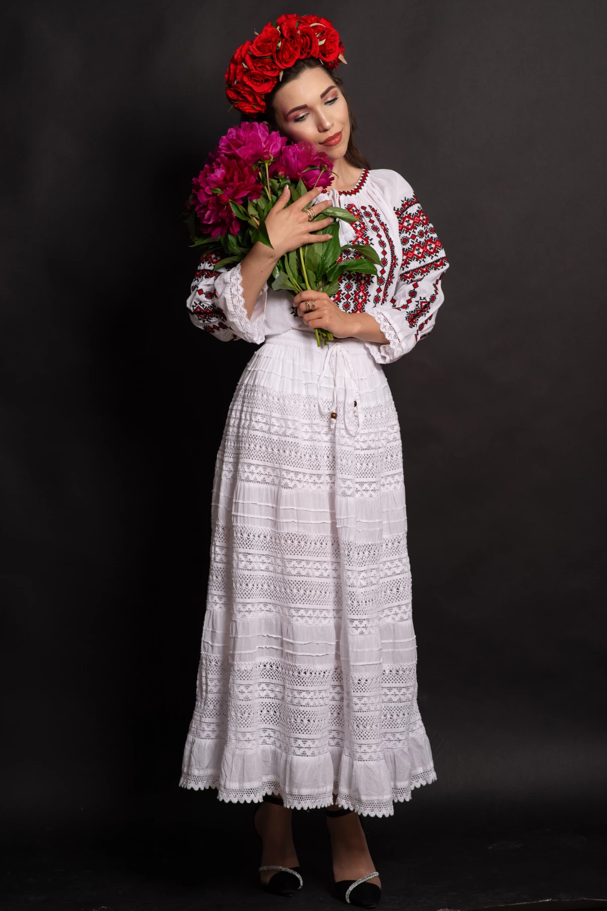 Fusta Traditionala cu Broderie din Bumbac | Traditional