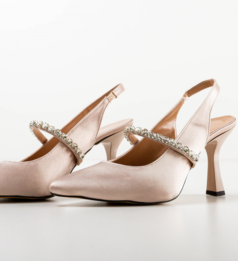 Pantofi Giucale Bej cu Toc - Eleganță și Stil - imagine 5