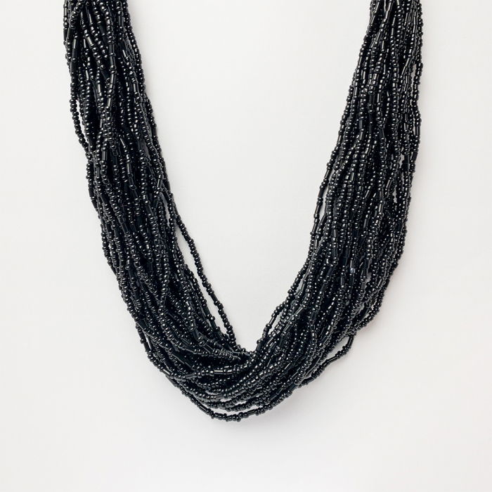 Colier Margelute Negre Shopika | Eleganță Asigurată