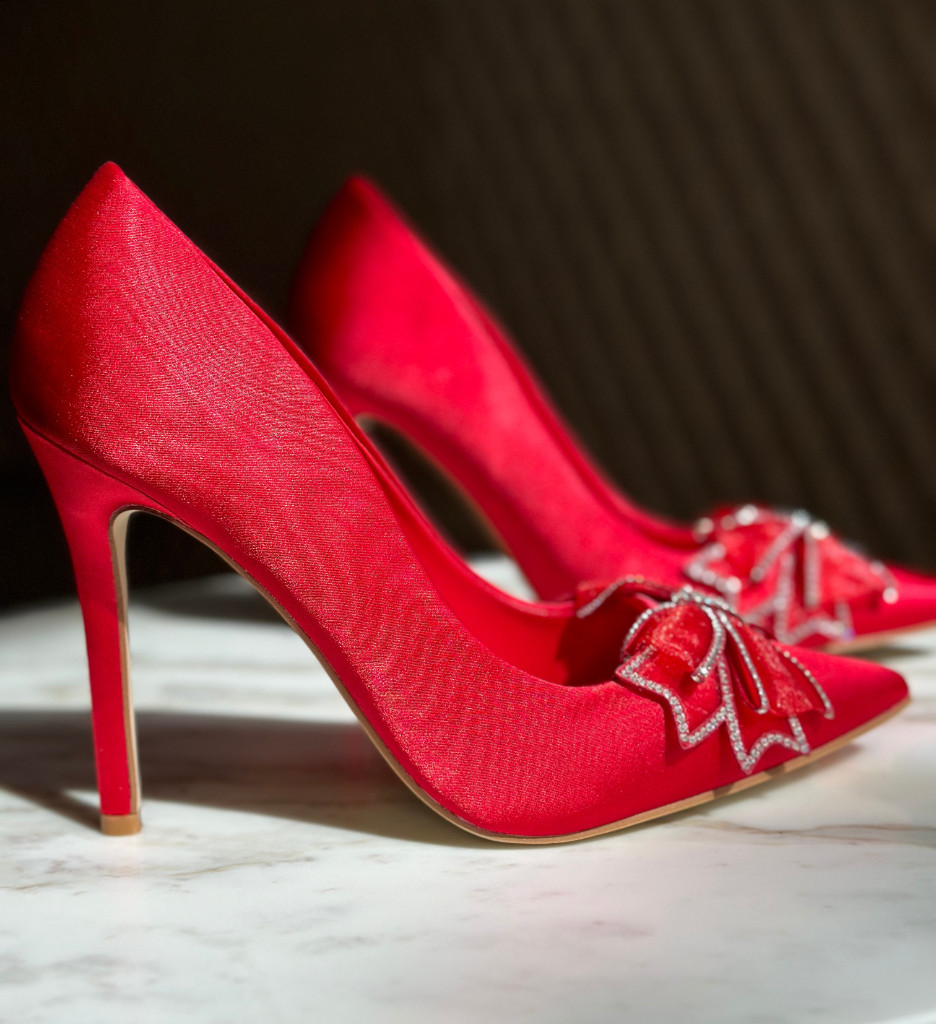 Pantofi Sunan Rosii cu Toc Eleganți - imagine 3