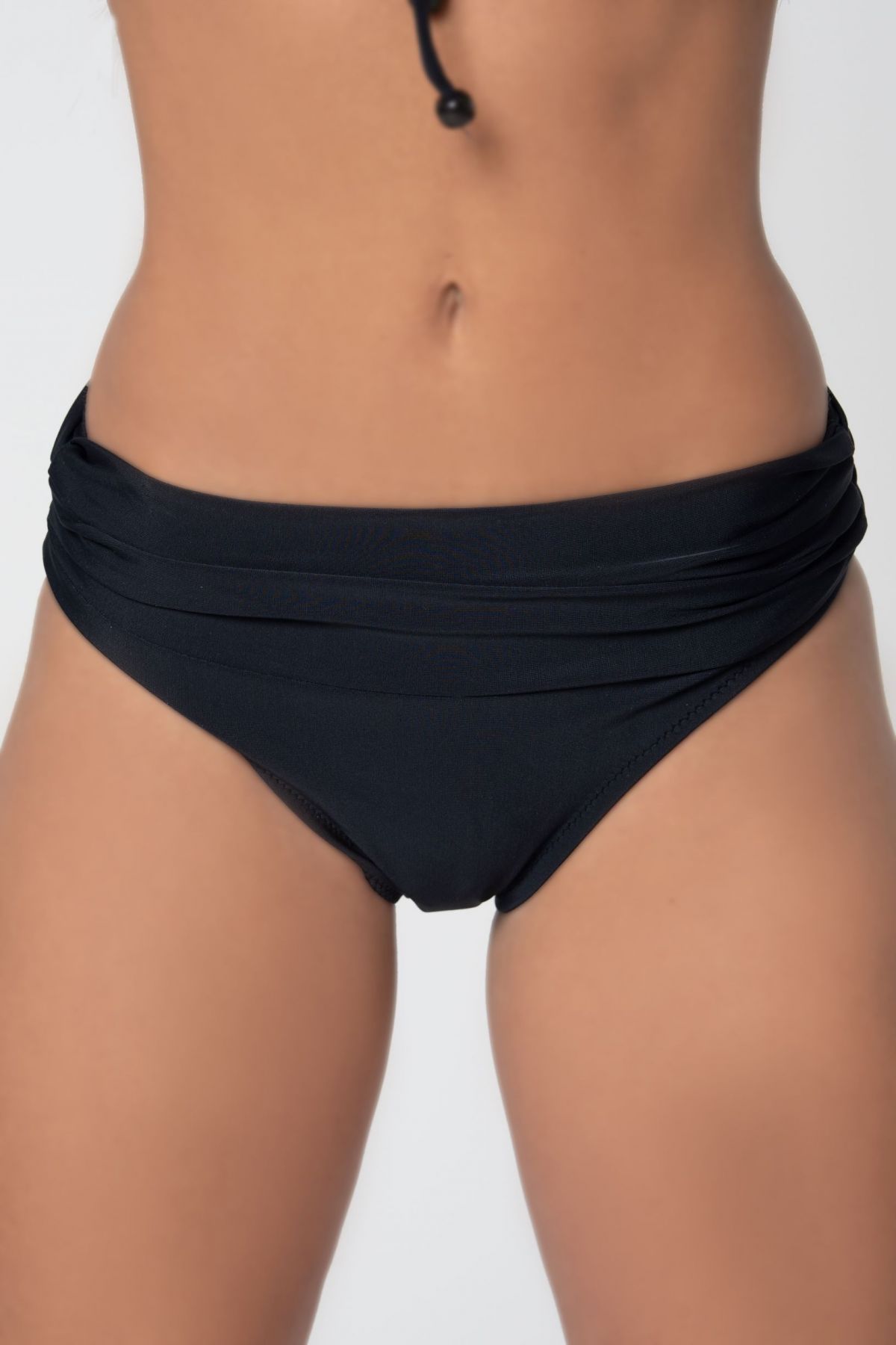 Slip baie negru talie înaltă Pyramid - Eleganță și confort
