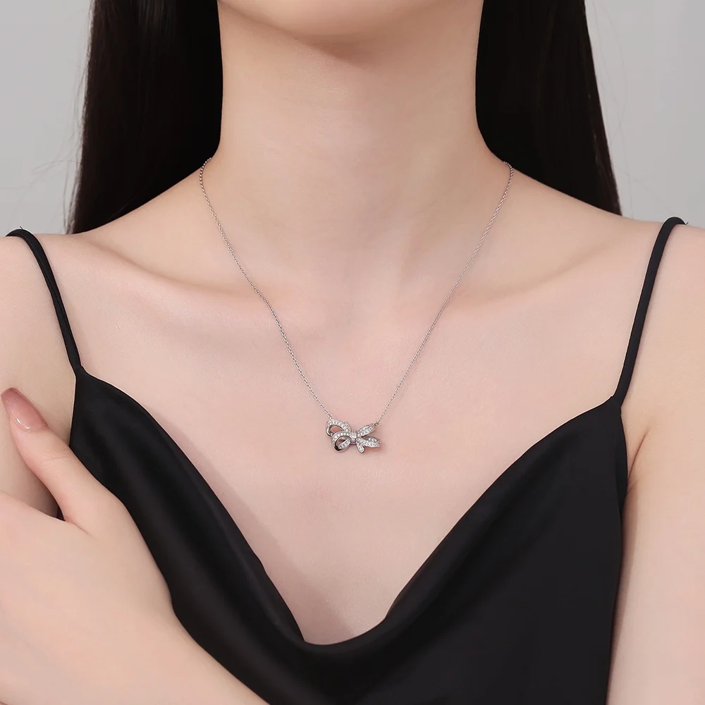 Set cadou dama fundita Delis, lantisor + cercei argint - imagine 4