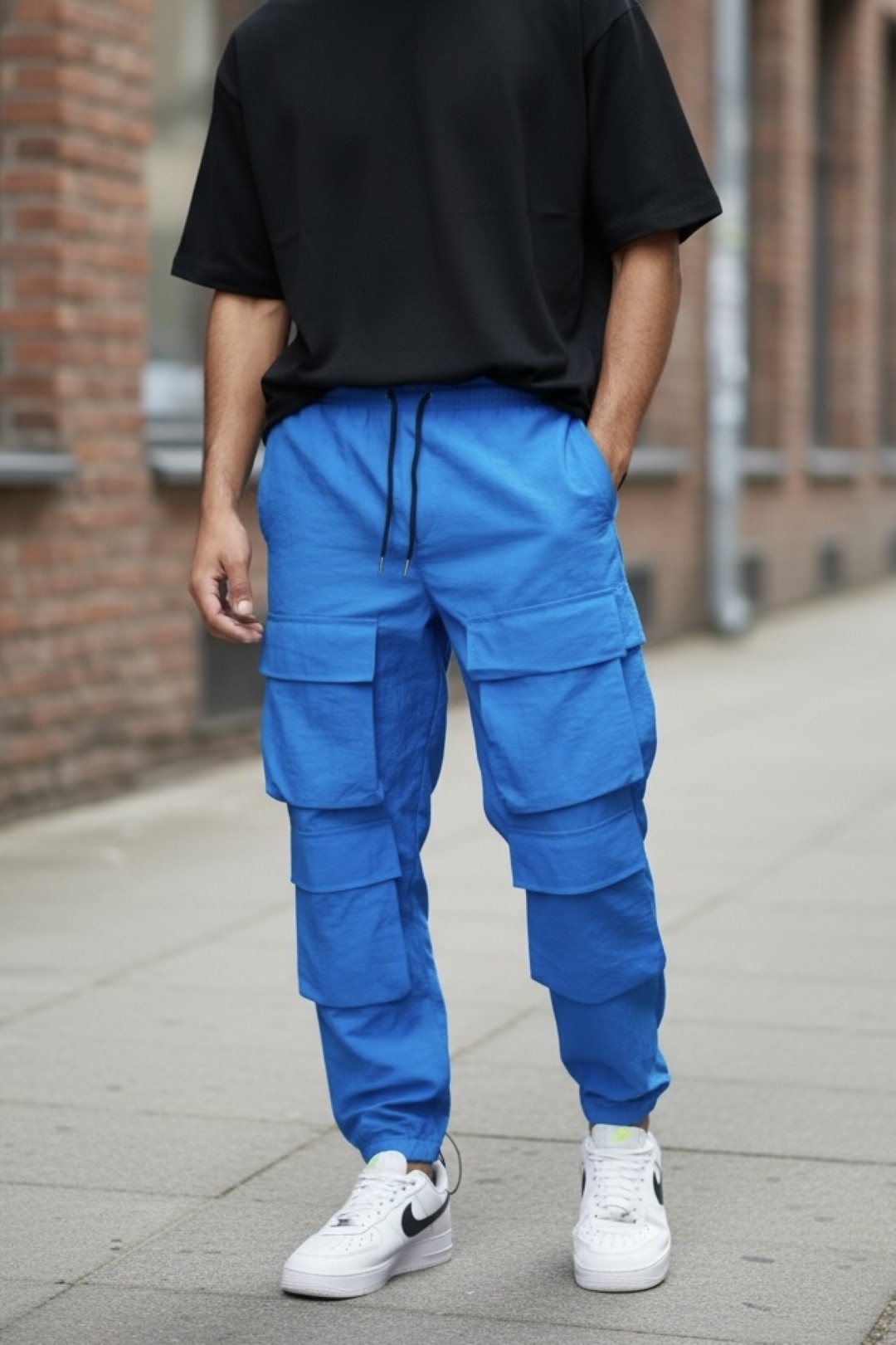 Pantaloni Cargo Albastri Conici - Stil și Confort
