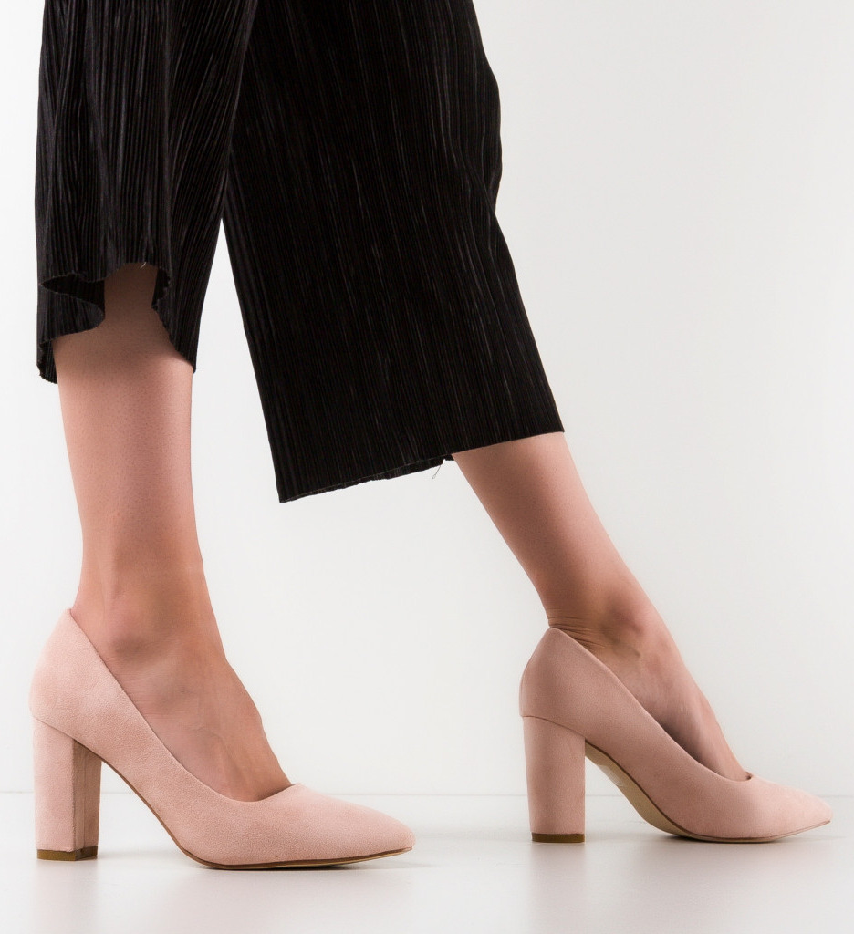 Pantofi Genta Roz cu Toc - Eleganță și Stil