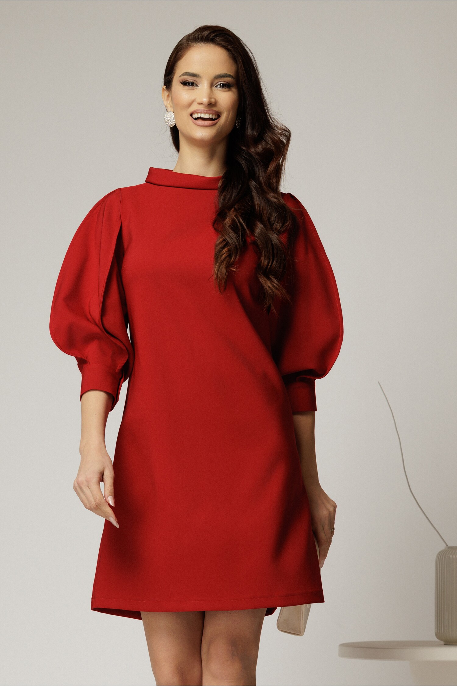 Rochie Rosie Eleganta cu Maneci Bufante si Guler Maxi