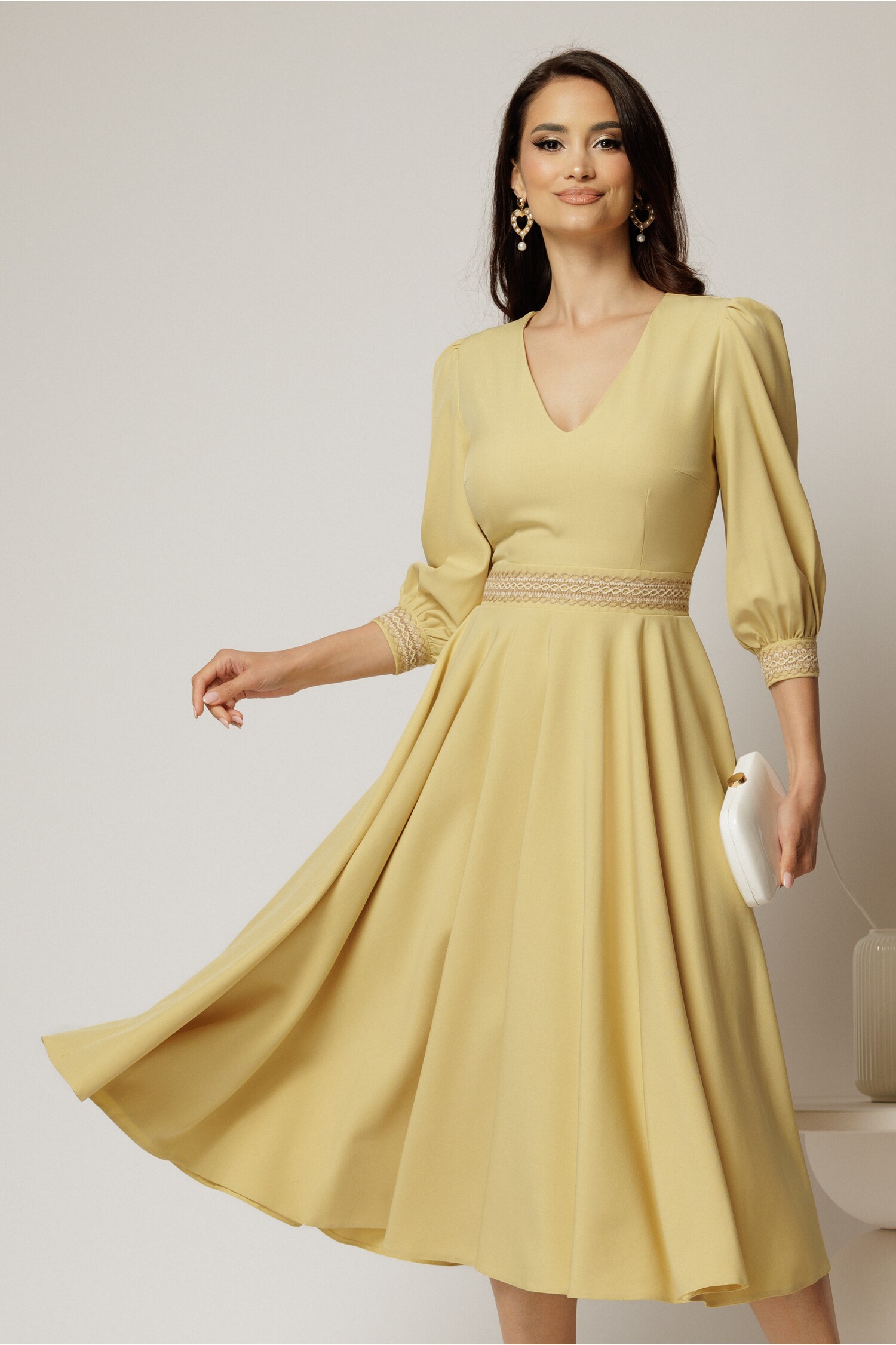 Rochie Midi Galbenă DY Fashion cu Banda Decorativă