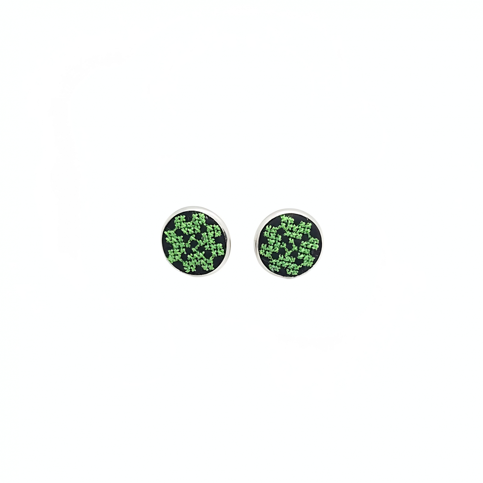 Cercei inox tip surub cu broderie model floral , diametru 10 mm
