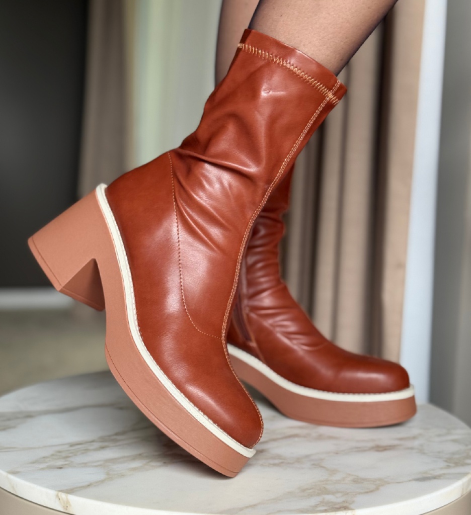 Botine Dama Naom Camel - Eleganță și Confort