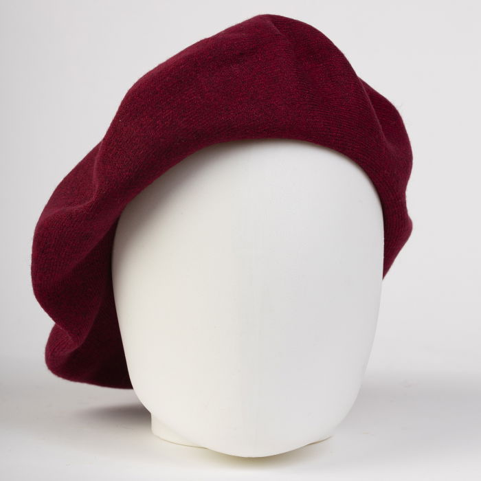 Bereta Bordo Shopika | Stil Chic și Clasic