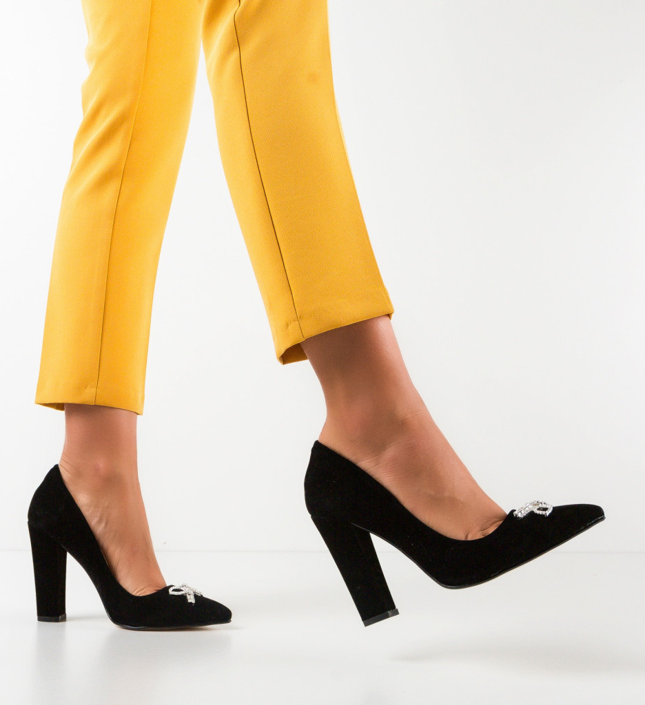 Pantofi Dama Saxona Negri - Eleganți și Versatili