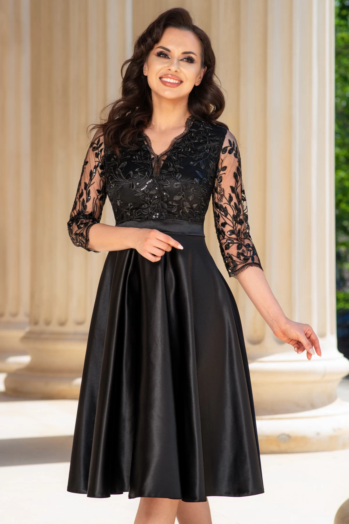 Rochie neagra eleganta midi in clos Inna