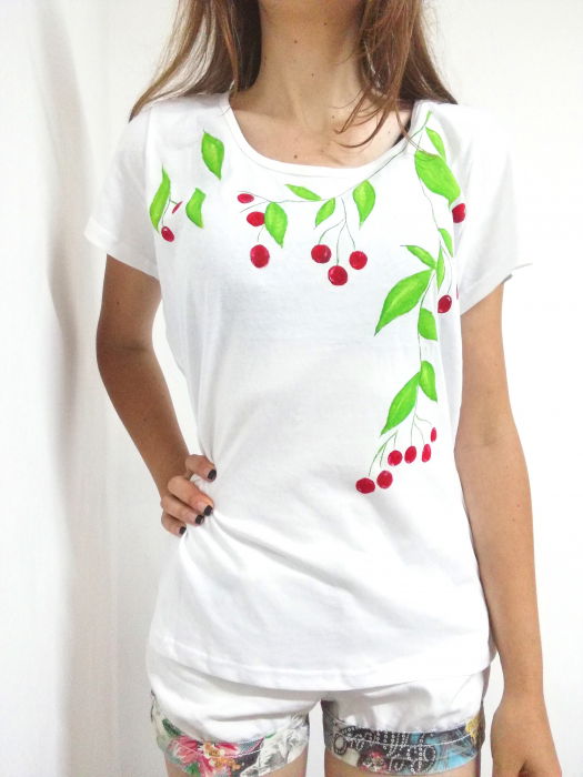 Tricou Shopika cu Cirese Pictate Manual