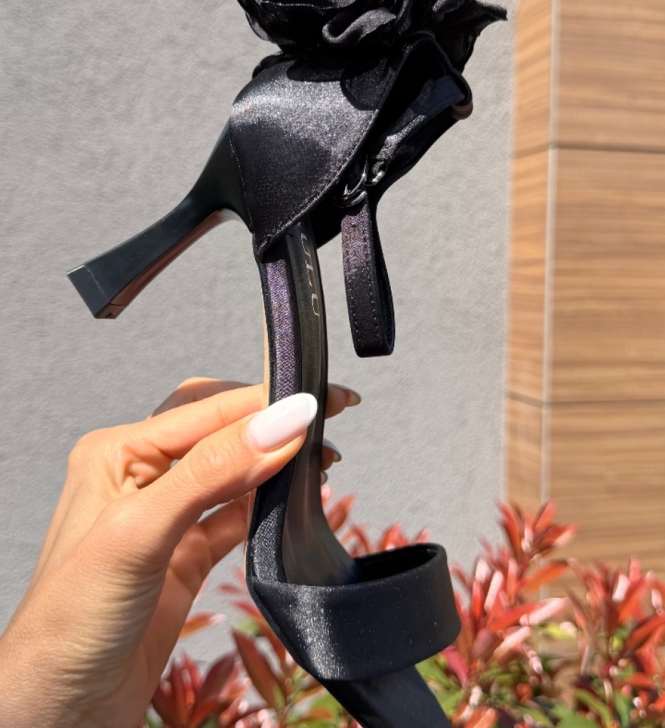 Sandale cu toc Rouzy Negre - Eleganță și Confort