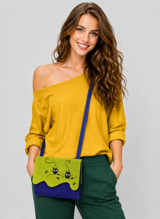 Geanta crossbody handmade, cu pisicute pictate ,din piele naturala