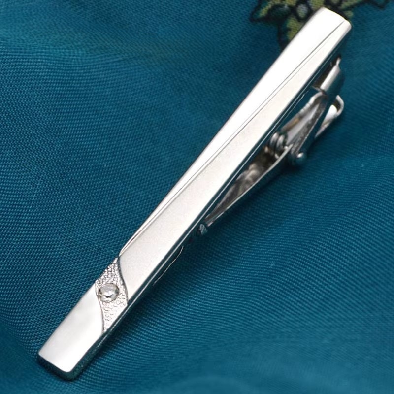 Ac de Cravată Picadili Argintiu - Accesoriu Elegant